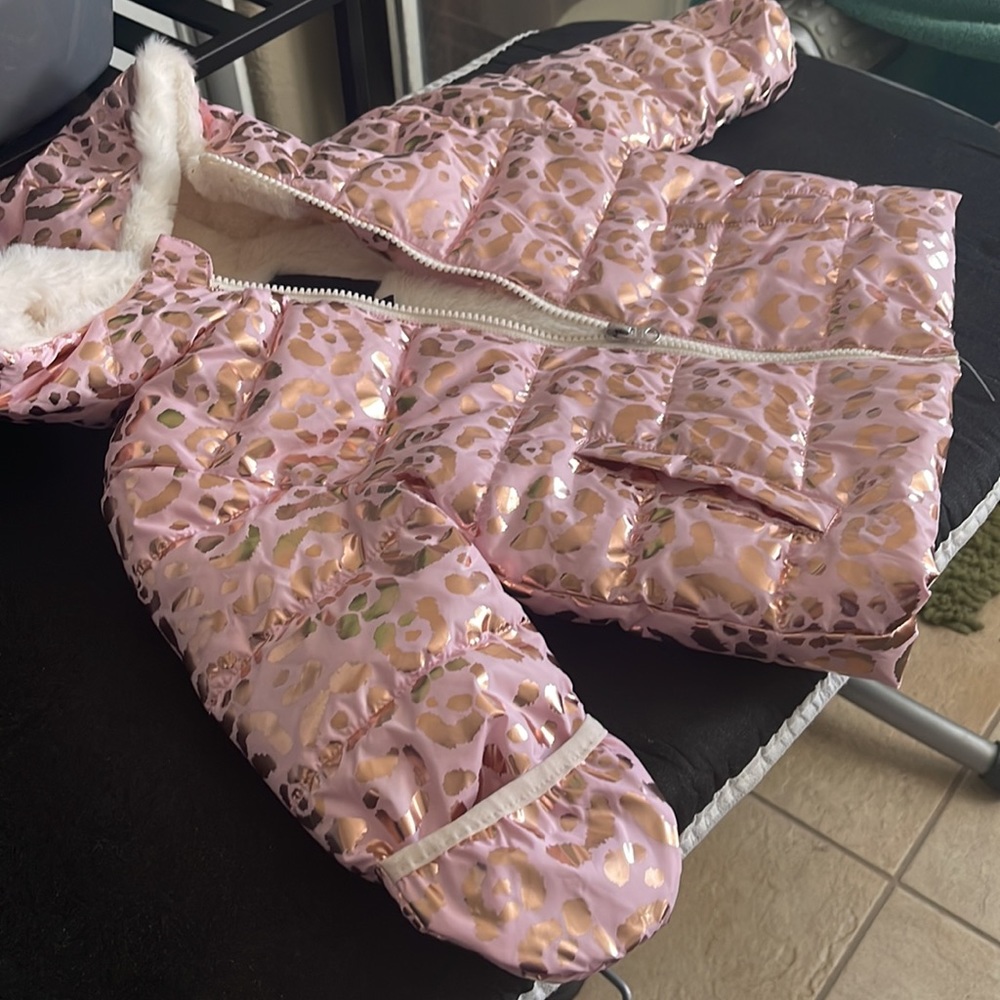 Almost new used maybe once baby girls jacket - Picture 2 of 7